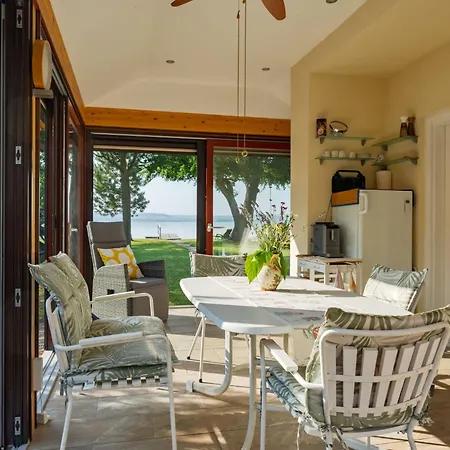 Holiday Home Sundown Beach By Interhome Prázdninový dům *