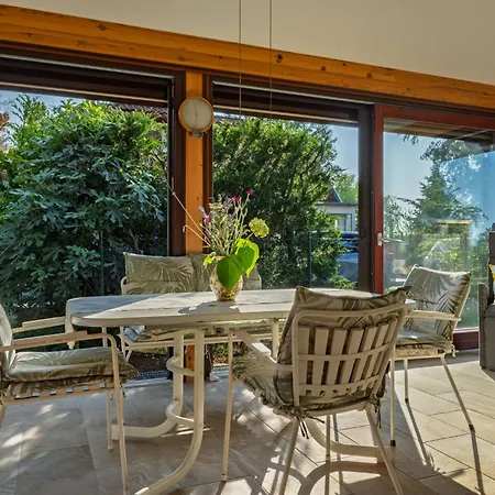 بيت للعطل House Sundown By Interhome بالاتوليلّي