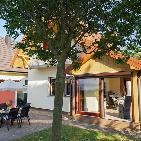 Holiday Home Sundown Beach By Interhome Prázdninový dům Balatonlelle