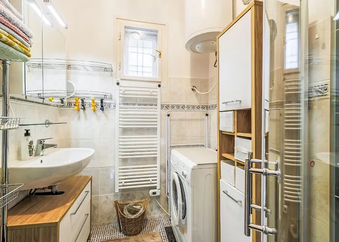 Sundown By Interhome Балатонлелле